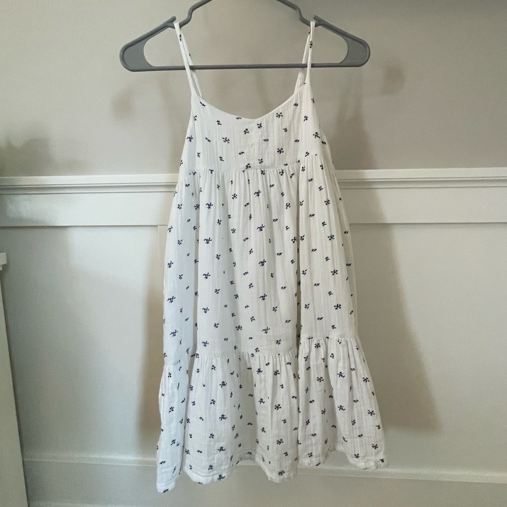 SALE! Gap Kids Sundress, Blue/Black Flowers. Adjustable Straps, Ruffle. Size: L